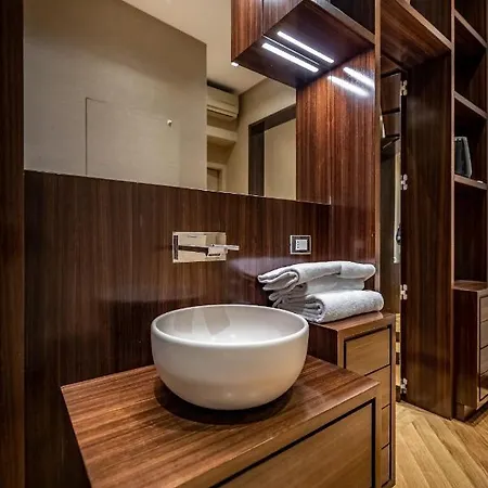 Yid Santa Maria Novella With Balcony Apartment